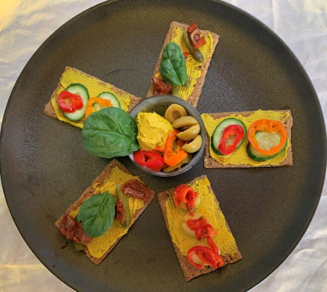 Hemp & Turmeric Paleo Crackers